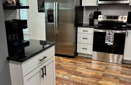 West Liberty House | Gingers Retreat