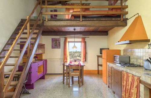 Castel San Gimignano Apartment | Girasole Apartment in a small tuscan village Municipality of San Gimignano