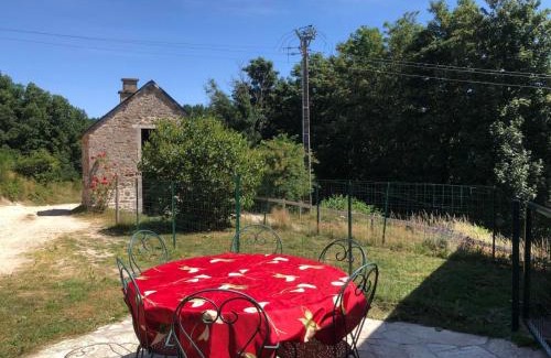 Saint-Setiers Apartment | Gite équestre, belle maison ancienne en pierre
