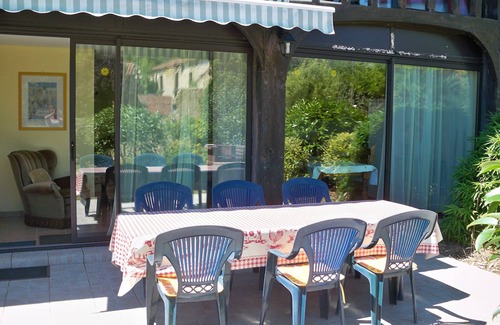 Saint-Justin Cottage | Gite 4 is a 3 bedroom Gite set in a pretty garden with a shared Swimming Pool