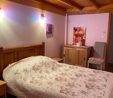 Montesquieu-Avantes House | GITE A LA FERME