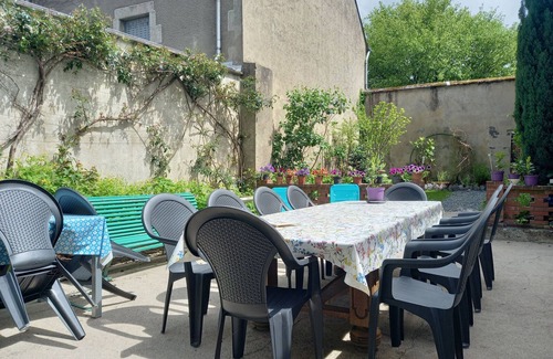 Aigurande Cottage | Gite Aigurande, 4 bedrooms, 13 persons