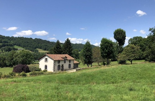 Aurillac Cottage | Gite Aurillac, 3 bedrooms, 6 persons