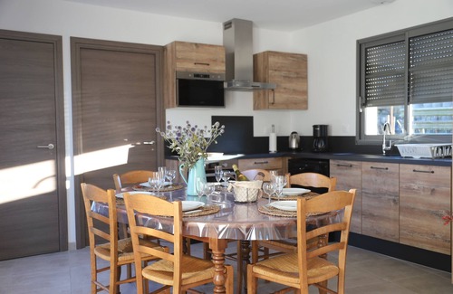 Bouillancourt-en-Sery Cottage | GITE CHEZ MCIHEL WITH PRIVATE JACUZZI