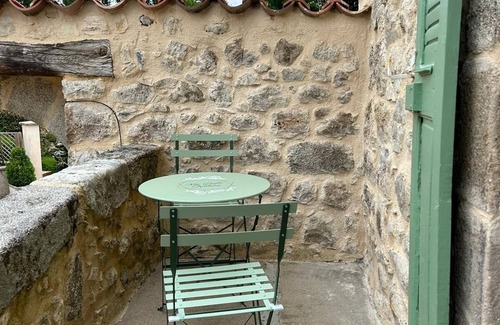 Sanvensa House | Gite de 4 Chambres Pour 10 Personnes au Maximun Avec Piscine