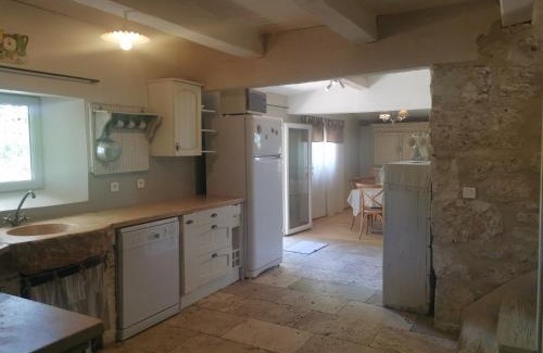 Pons House | Gite de caractère, piscine et vue