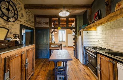 Peyrusse-le-Roc House | Gîte du Roc village house restored with charm and authenticity