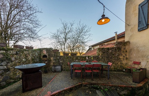 Peyrusse-le-Roc House | Gîte du Roc village house restored with charm and authenticity