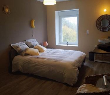 Montabot House | Gite