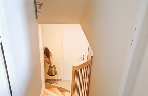 Saint-Georges-de-Luzencon House | Gîte Mandaline Village house with jacuzzi for 4 pers. 2 bedrooms, 2 bathrooms