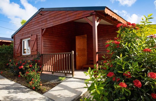 Port-Louis House | GITE HIBISCUS KAROLANN