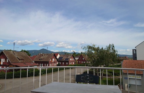 Ostheim Apartment | Gite Hirondelles 3 rooms for 6 pers. 5 minutes from Ribeauvillé and