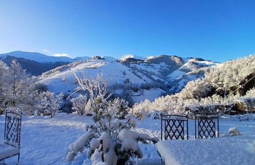 Germs-sur-l'Oussouet House | Gite in a small mountain village facing south.