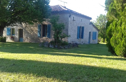 Touffailles House | Gite in Quercy 5 people, swimming pool, tennis court