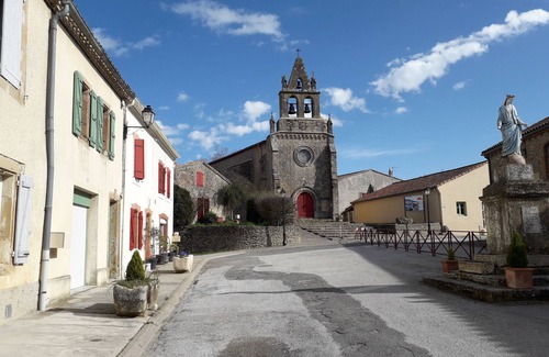 Mourvilles-Hautes House | Gite in the village