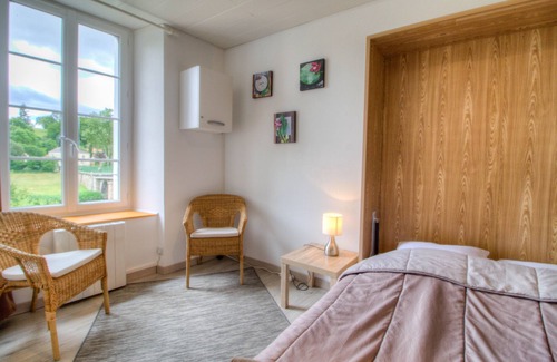 Mallievre House | Gite La Brise 2/4 people 6kms from the puy du fou park
