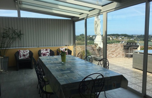 Ploubazlanec Apartment | GITE LES AQUARELLES 2 VERTE - sea view heated indoor pool all year round