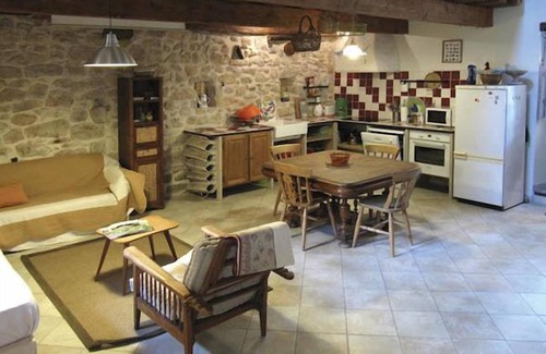 Cliousclat House | Gîte Lou Cliou : old house in the countryside with private courtyard