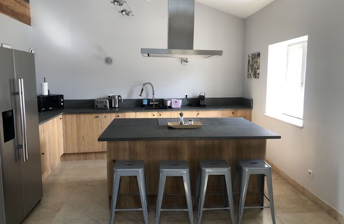 Mane Cottage | Gîte Lou Mas air-conditioned with swimming pool and jacuzzi 6pers quiet Mane en Provence