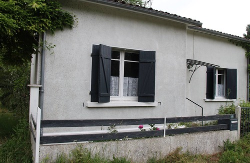 Saint-Hilaire-la-Palud House | Gite Marais