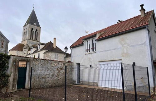 Mareil-sur-Mauldre Cottage | Gite Mareil-sur-Mauldre, 2 bedrooms, 5 persons