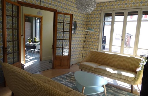 Montreuil-sur-Mer House | Gite Montreuil 1 to 6 people: L'Art du temps le Gite
