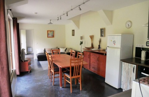 Nesles-la-Vallee Cottage | Gite Nesles-la-Vallée, 2 bedrooms, 4 persons