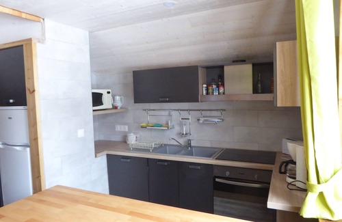 Chapelle-des-Bois Cottage | Gite of 80 m2 for 6-7 people, located on the first floor of a detached house