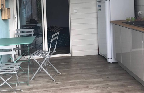 Dubedou House | Gîte, studio in a quiet location 6 minutes from the beaches of Saint François and 15 minutes from Sainte Anne