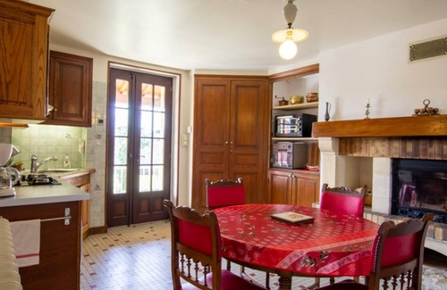 Thiviers Cottage | Gite Thiviers, 3 bedrooms, 5 persons