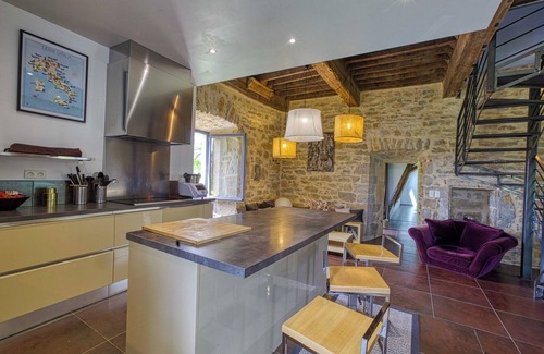 Sainte-Croix House | Gite with swimming pool le Bervic