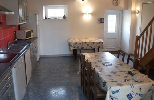 Brix Cottage | Gite-wooded countryside near beaches 15 min-tourism-Cherbourg. Titanic.