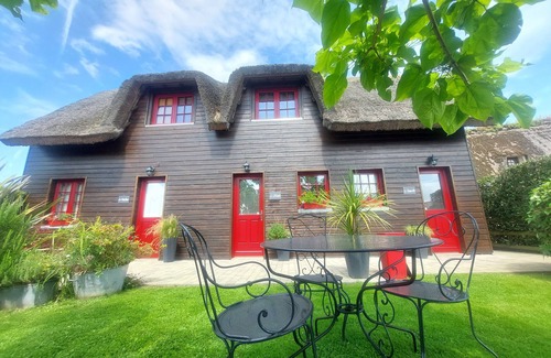Fatouville-Grestain Cottage | Gites NORMANDY near Honfleur with Pool and Sauna
