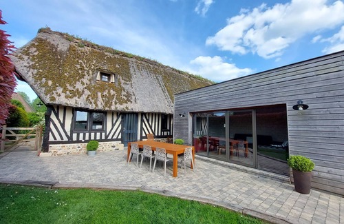 Fatouville-Grestain Cottage | Gites NORMANDY near Honfleur with Pool and Sauna