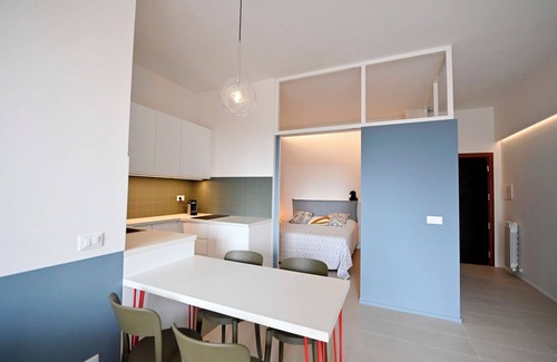 Aurelio Apartment | Giulia's Azure Suite 320