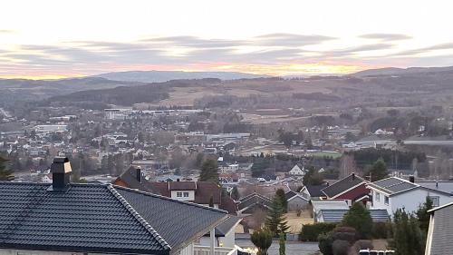 Brumunddal House | Gjesterom til leie i et privat hus