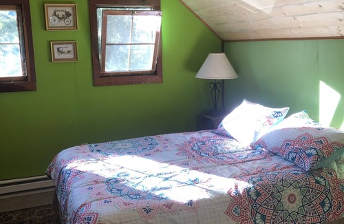 Essex House | Glacier National Park, family cabin. Southern border off US Highway 2