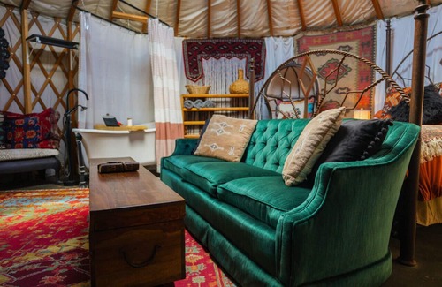 Alpine RV Rental | Glamp in Heated Yurt in Big Bend @ Casa de Marca