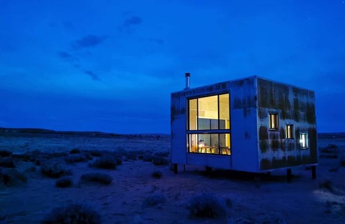 Page RV Rental | Glamp in the high desert! Modern design cabin. Star gazing. Close to canyons.