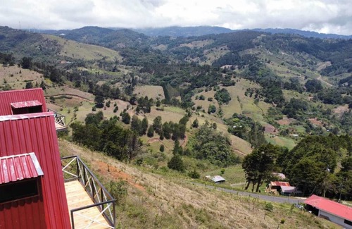 Canton Desamparados Ski Chalet | Glamping de Montaña y Mirador Brisas del Norte