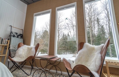 Ripton RV Rental | Glamping hut with WiFi in Ripton, biking, hiking, skiing