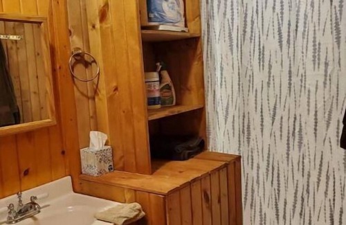 New Boston House | Glamping Near the river - 1 Bedroom Cabin