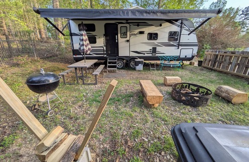Easley House | Glamping on the Homestead