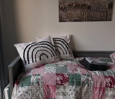 Jimlin Other | Glamping pod zámkem