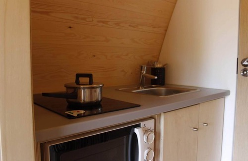 Santa Maria e Sao Miguel Cabin | Glamping Sintra. Enjoy the tranquility of the forest.