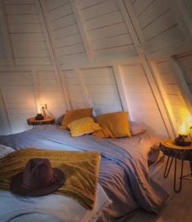 Mombeltran Other | Glamping The Teepee