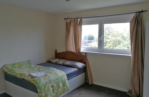 North Glasgow Apartment | Glasgow Braid Apartment