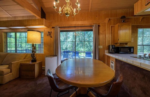 Eureka Cabin | Glen Lake Cabin in the Woods