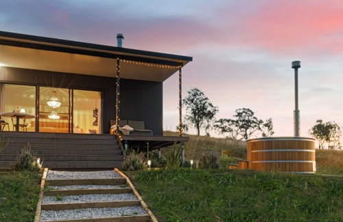 Windeyer Apartment | Glenayr Farm - Studio Villa - Merlot