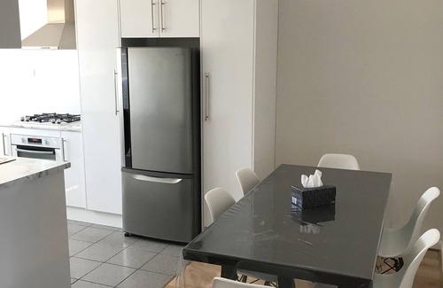 Glenelg South Apartment | Glenelg Holiday Apartments-The Broadway 500 meters to the Beach Free Parking